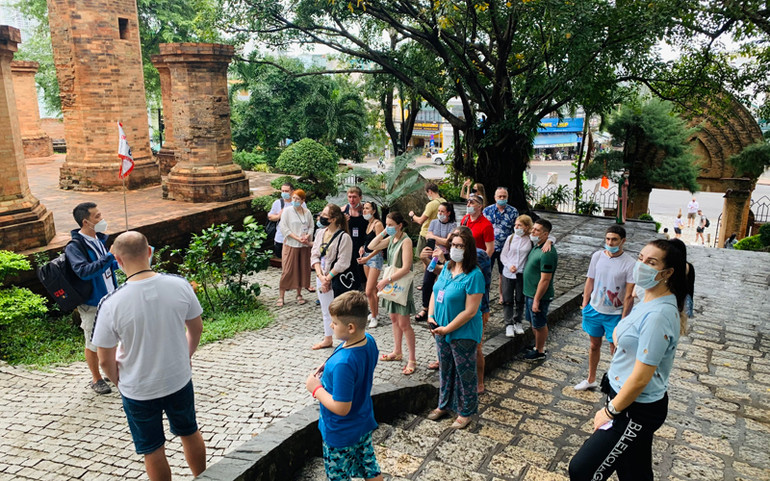 Hơn 8.500 khách du lịch quốc tế đã tới Việt Nam theo Chương trình thí điểm -0