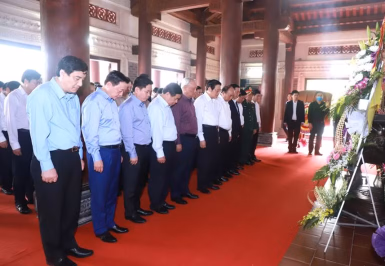 Thủ tướng dự lễ hưởng ứng chương trình trồng 1 tỷ cây xanh -0