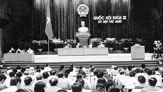 Quốc hội qua các nhiệm kỳ -0