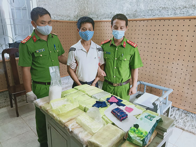 Phá hai chuyên án ma túy, thu 43,56 kg ma túy các loại -0