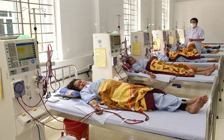 Những bệnh nhân chạy thận nhân tạo đầu tiên ở tuyến huyện Nghệ An. Khai trương cơ sở chạy thận nhân tạo tuyến huyện đầu tiên ở Nghệ An -0