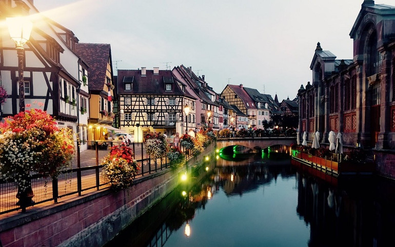 Con đường trở thành thủ khoa đại học Pháp của nữ sinh trường làng -1