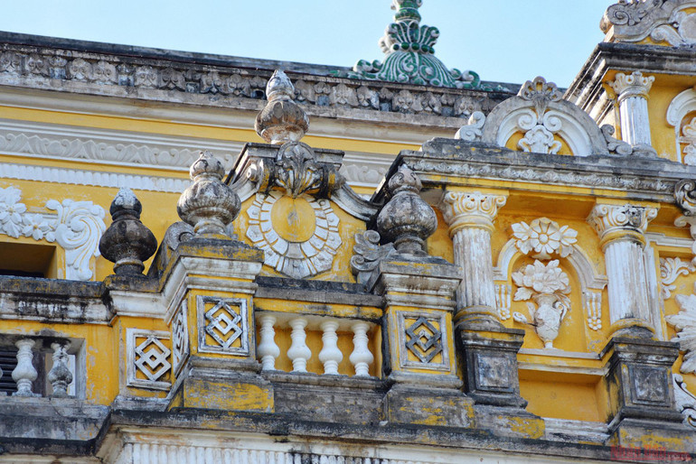 Vàng son một thuở cung An Định -0