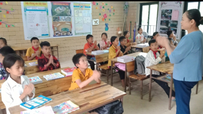 Thái Nguyên không để học sinh nào thiếu thiết bị học tập -0