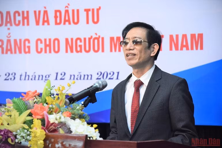 Trao tặng thêm 3.200 “người bạn đồng hành” cho người khiếm thị -0