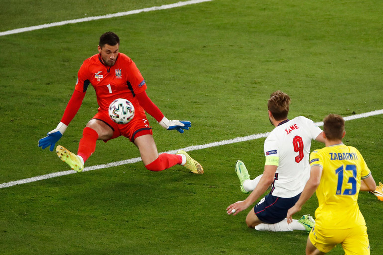 Những hình ảnh ấn tượng tại tứ kết EURO 2020 -0