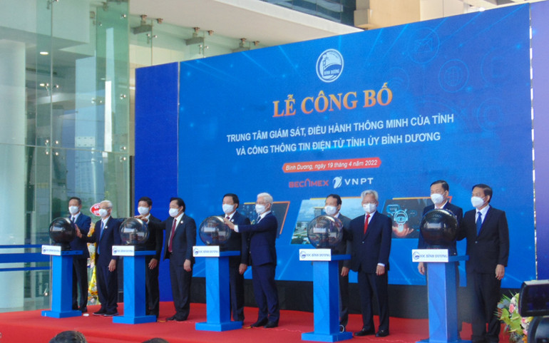 Hợp tác thực hiện Đề án tổng kết mô hình phát triển của tỉnh Bình Dương trong công cuộc đổi mới -0