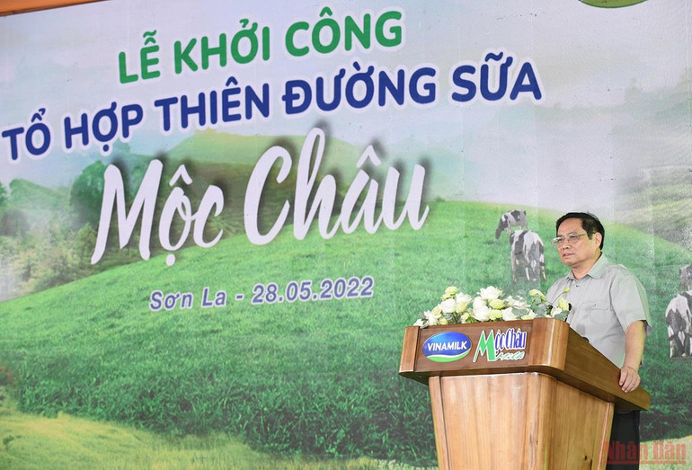 Thủ tướng Phạm Minh Chính phát biểu tại Lễ khởi công dự án “Tổ hợp thiên đường sữa Mộc Châu”. Thủ tướng Phạm Minh Chính dự Lễ khởi công dự án “Tổ hợp Thiên đường sữa Mộc Châu” -0