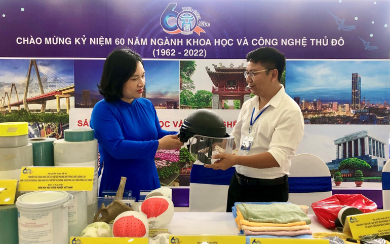 Giới thiệu các sản phẩm khoa học và công nghệ tiêu biểu của Thủ đô Hà Nội. Khoa học, công nghệ và đổi mới sáng tạo là động lực phát triển Thủ đô -0