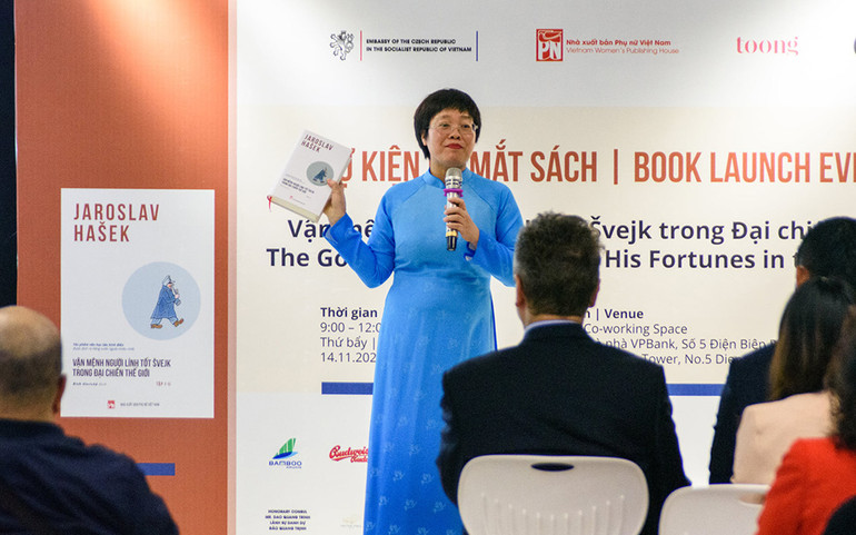 Nghe dịch giả kể chuyện dịch kiệt tác văn học Séc -0