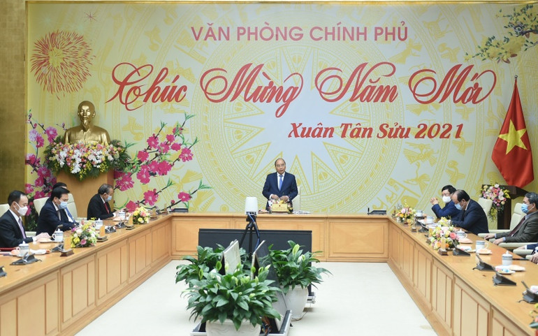 Thủ tướng Nguyễn Xuân Phúc dự họp triển khai nhiệm vụ trọng tâm năm 2021 của Văn phòng Chính phủ -0