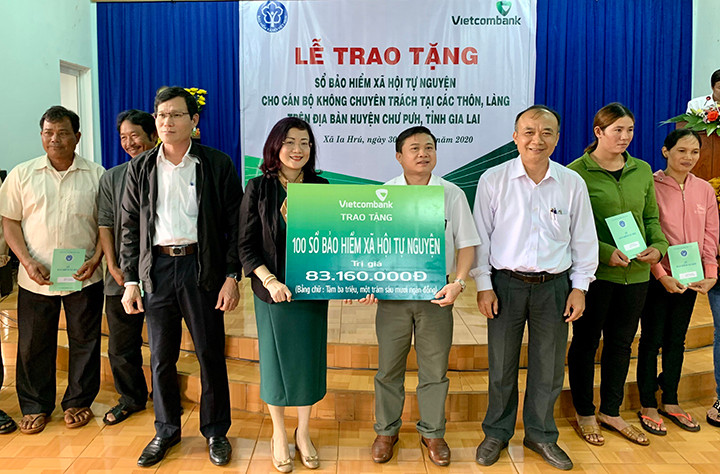 83 triệu đồng hỗ trợ đóng BHXH tự nguyện cho cán bộ không chuyên trách thôn, làng ảnh 1 83 triệu đồng hỗ trợ đóng BHXH tự nguyện cho cán bộ không chuyên trách thôn, làng -0