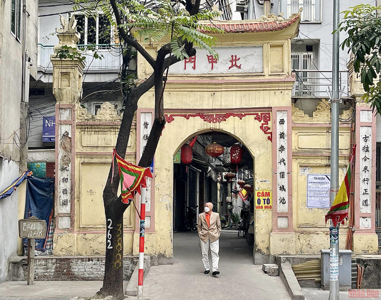 Mỗi cổng làng nơi đây đều mang dáng vẻ riêng, không cái nào giống cái nào. 16conglang_ThuyKHue-1646065243692.jpeg