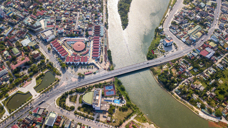 Hoa vẫn nở trên chiến trường năm xưa - Quảng Trị sau 50 năm giải phóng -0