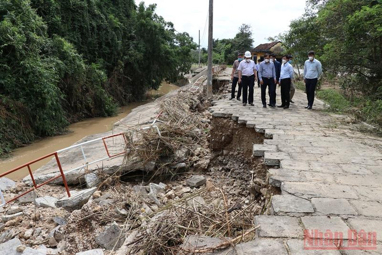 Cần xem lại quy trình vận hành xả lũ liên hồ chứa dọc sông Ba -0