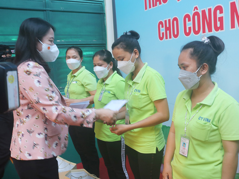 Phó Chủ tịch nước Võ Thị Ánh Xuân thăm, trao quà Tết tại tỉnh Trà Vinh -1