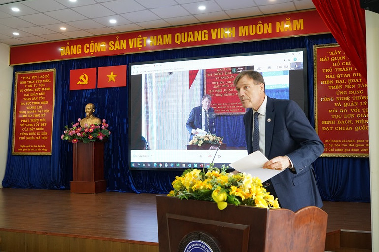 USAID hỗ trợ thực hiện đề án giảm ùn tắc tại Cảng Cát Lái -0
