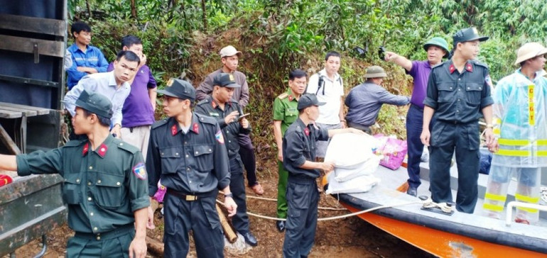 Thiết lập cầu đường thủy tiến vào Rào Trăng 3 -0