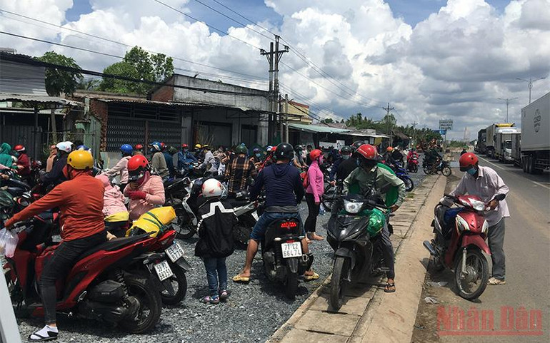 Bến Tre giải quyết gần 200 trường hợp người dân tự phát về quê -0