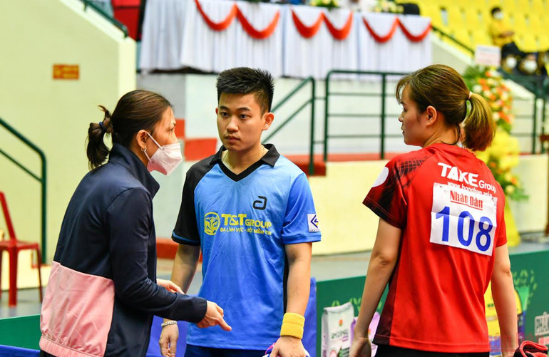 Đức Tuân và Ngọc Lan lên ngôi vô địch đôi nam nữ -0