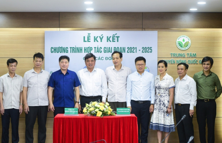 Trung tâm Khuyến nông Quốc gia ký kết chương trình hợp tác với nhiều đơn vị của Bộ Nông nghiệp và Phát triển nông thôn để tăng cường hiệu quả hoạt động trong thời gian tới Tăng cường hiệu quả trong hoạt động khuyến nông -0