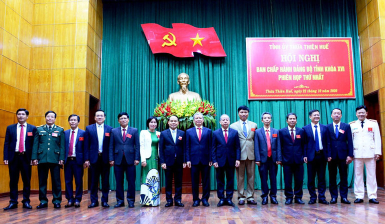 Đại hội bầu Ban Thường vụ Tỉnh ủy khóa 16, nhiệm kỳ 2020-2025 gồm 15 đồng chí. Bế mạc Đại hội Đại biểu Đảng bộ tỉnh Thừa Thiên Huế lần thứ 16 -0