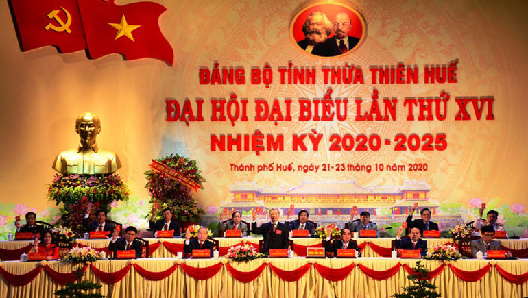 Đại hội biểu quyết thông qua Nghị quyết về phương hướng, mục tiêu, nhiệm vụ, giải pháp nhiệm kỳ 2020-2025. Bế mạc Đại hội Đại biểu Đảng bộ tỉnh Thừa Thiên Huế lần thứ 16 -0