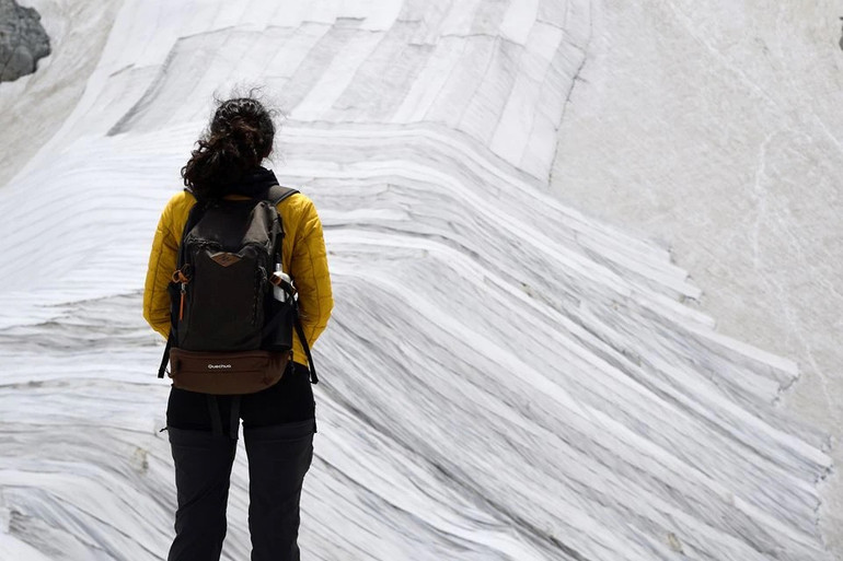 Italia phủ vải để cứu sông băng khỏi cái nóng mùa hè -0