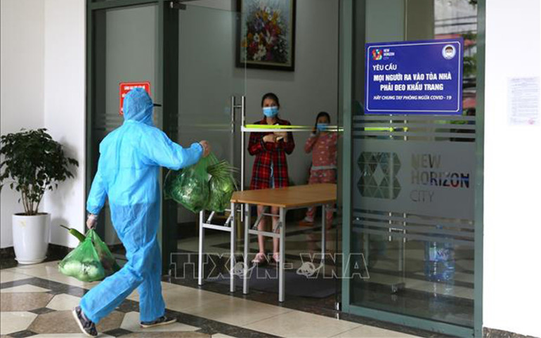 Hà Nội phong tỏa khu chung cư liên quan đến ca nghi mắc Covid-19 ảnh 4 Hà Nội phong tỏa khu chung cư liên quan đến ca nghi mắc Covid-19 -1