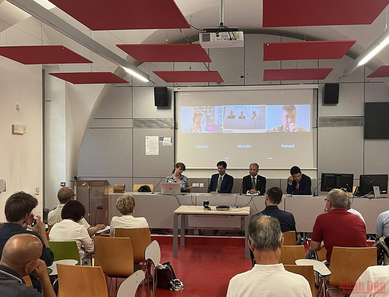 Tăng cường hợp tác về kinh tế, y tế và giáo dục với thành phố Montpellier (Pháp) -0