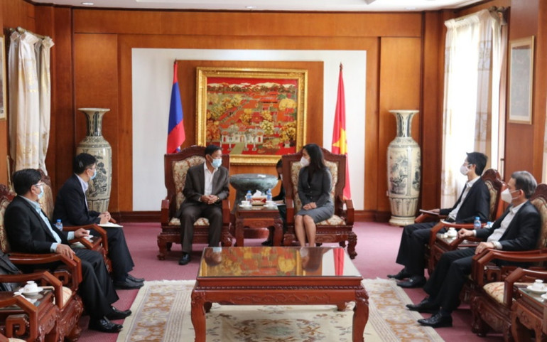 Tỉnh Vientiane, Lào ủng hộ Việt Nam 10.000 USD phòng, chống Covid-19 -0