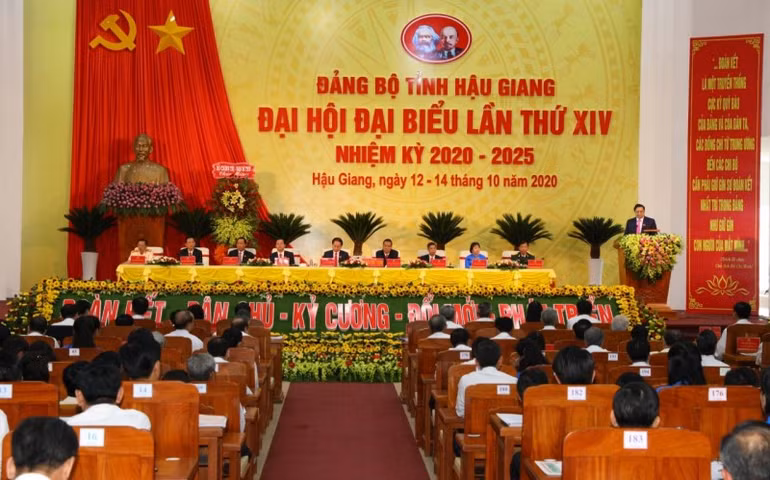 Khai mạc Đại hội Đảng bộ tỉnh Hậu Giang lần thứ 14 -0