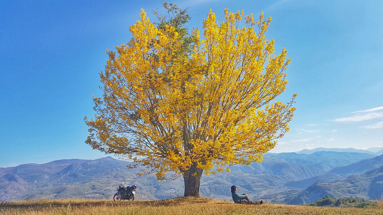 Bài 1: Từ ước mơ tới Paris đến chuyến khám phá vòng quanh thế giới -0