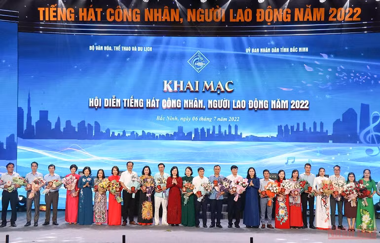 Khai mạc Hội diễn “Tiếng hát công nhân, người lao động năm 2022” -0