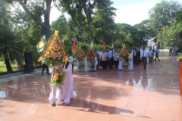 Bình Định tổ chức tưởng niệm Ngày mất Hoàng đế Quang Trung -0
