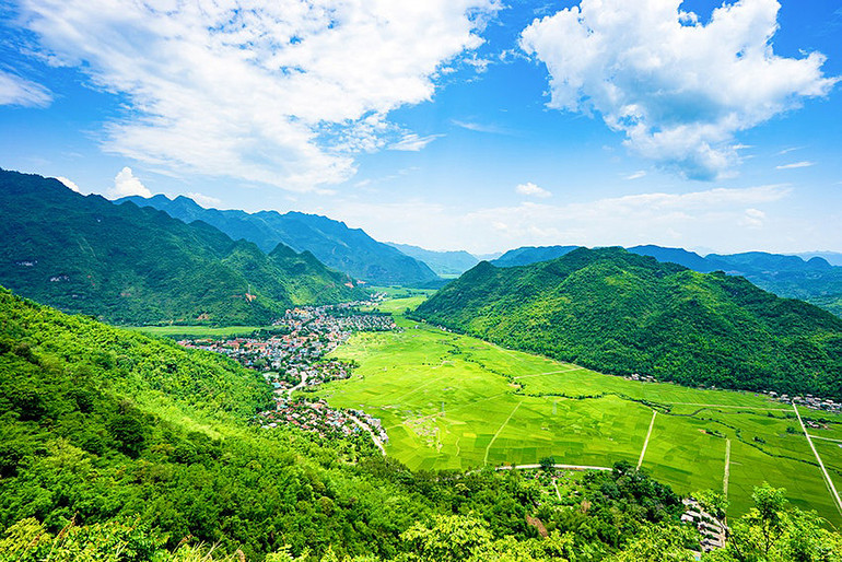 Một góc thiên nhiên Hòa Bình (Ảnh: GETTYIMAGE/LONELYPLANET) Việt Nam trong top điểm đến tốt nhất để du lịch cá nhân -0