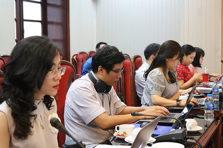 Tọa đàm trực tuyến “Kinh tế tư nhân đầu tư hạ tầng, phát triển năng lượng sạch” -0