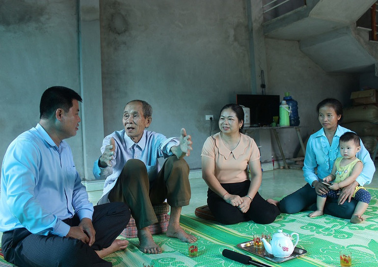 Bác Hồ trong trái tim đồng bào dân tộc Sơn La -0