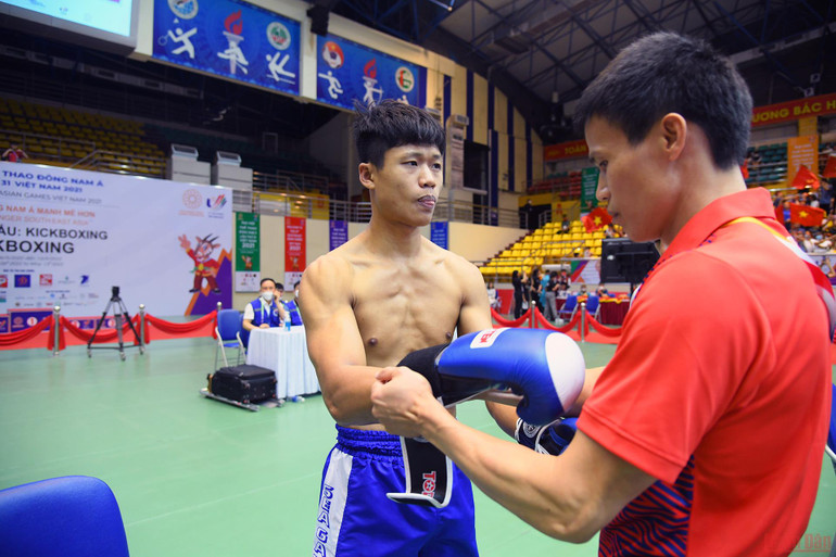 Kick boxing giành thêm năm huy chương vàng giúp Việt Nam dẫn đầu bảng tổng sắp SEA Games 31 -0