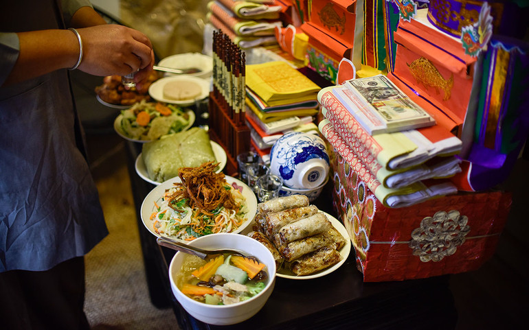 Món Tết “nhà làm” -0