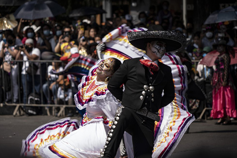 “Ngày của người chết” quay trở lại trên đường phố Mexico ảnh 5 “Ngày của người chết” quay trở lại trên đường phố Mexico -2