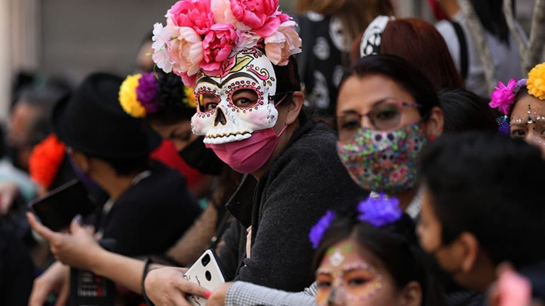 “Ngày của người chết” quay trở lại trên đường phố Mexico ảnh 2 “Ngày của người chết” quay trở lại trên đường phố Mexico -1