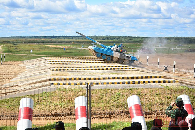 Đội tuyển Nga tạm dẫn đầu với màn trình diễn ngoạn mục -0