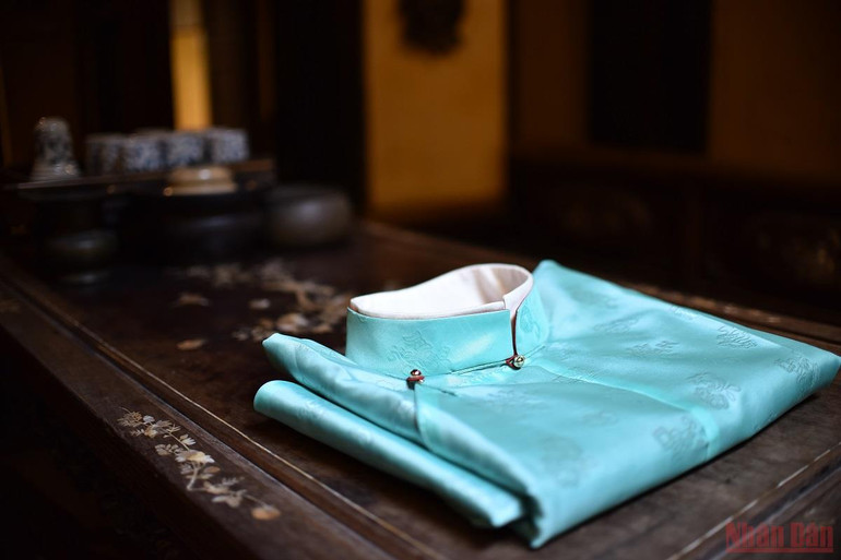 Áo ngũ thân trong đời sống giới trẻ -0