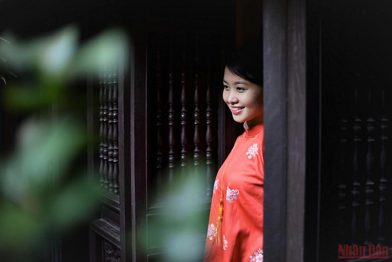 Áo ngũ thân trong đời sống giới trẻ ảnh 5 Áo ngũ thân trong đời sống giới trẻ -0