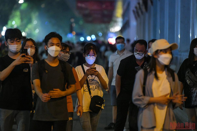 Giờ Trái Đất năm 2022: Tắt đèn - cùng hành động, 'bật sáng' tương lai -0