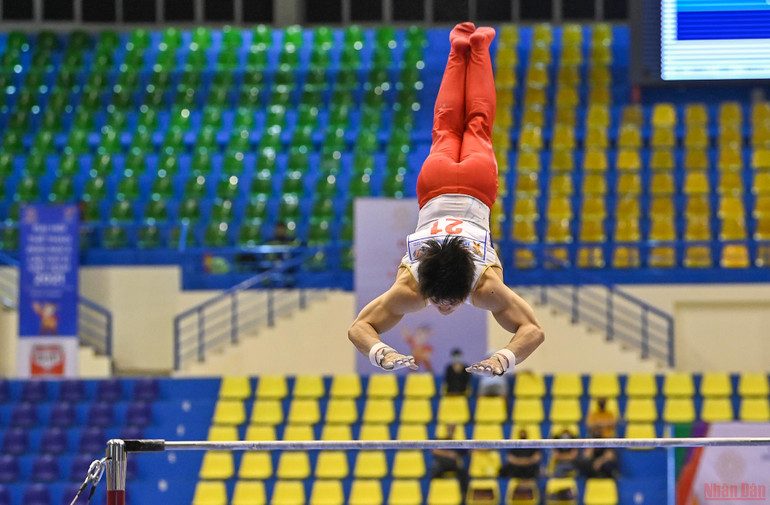 Mãn nhãn với màn biểu diễn thể dục dụng cụ trong ngày thi đấu cuối ở SEA Games 31 -3