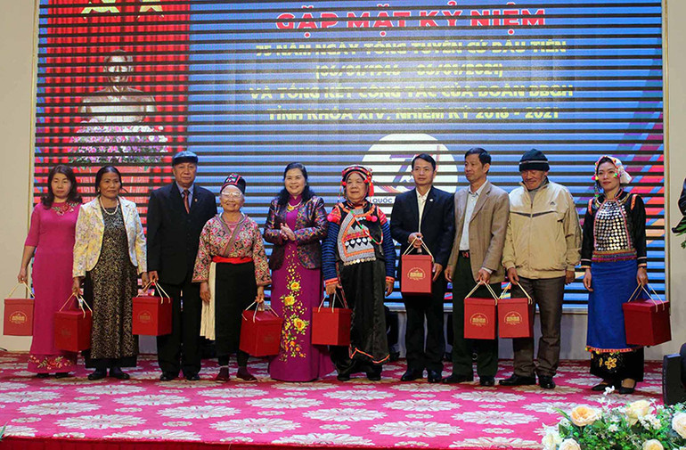 Phó chủ tịch Quốc Hội Phùng Quốc Hiển dự kỷ niệm 75 năm ngày Tổng tuyển cử đầu tiên tại Lai Châu -0