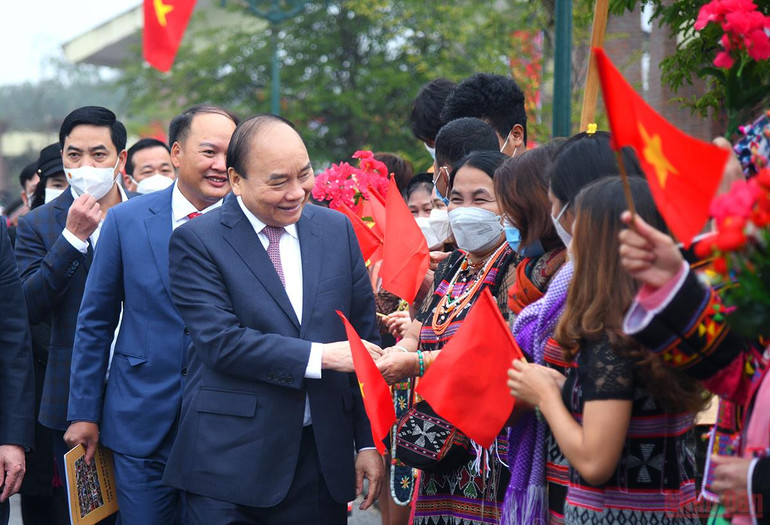 Chủ tịch nước Nguyễn Xuân Phúc dự Ngày hội “Sắc Xuân trên mọi miền Tổ quốc” năm 2022 -0