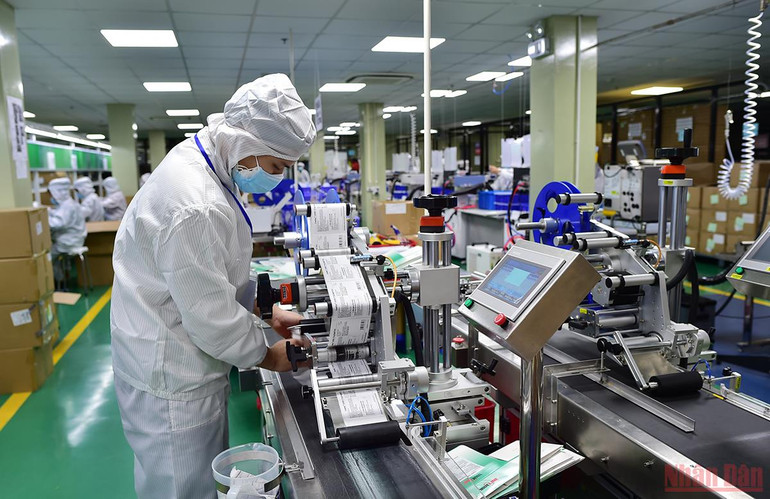 Cận cảnh quy trình sản xuất kit Test nhanh kháng nguyên SARS-CoV-2 “Made in Viet Nam” -0